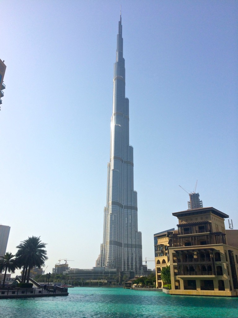 Visiting-Dubai-burj-khalifa-copyright